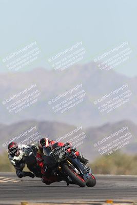 media/Oct-26-2025-Race Pace (Sun) [[c1447ca738]]/Non Verified (1st 20 Minutes of every Hour)/4-Turn 14 (1110am)/